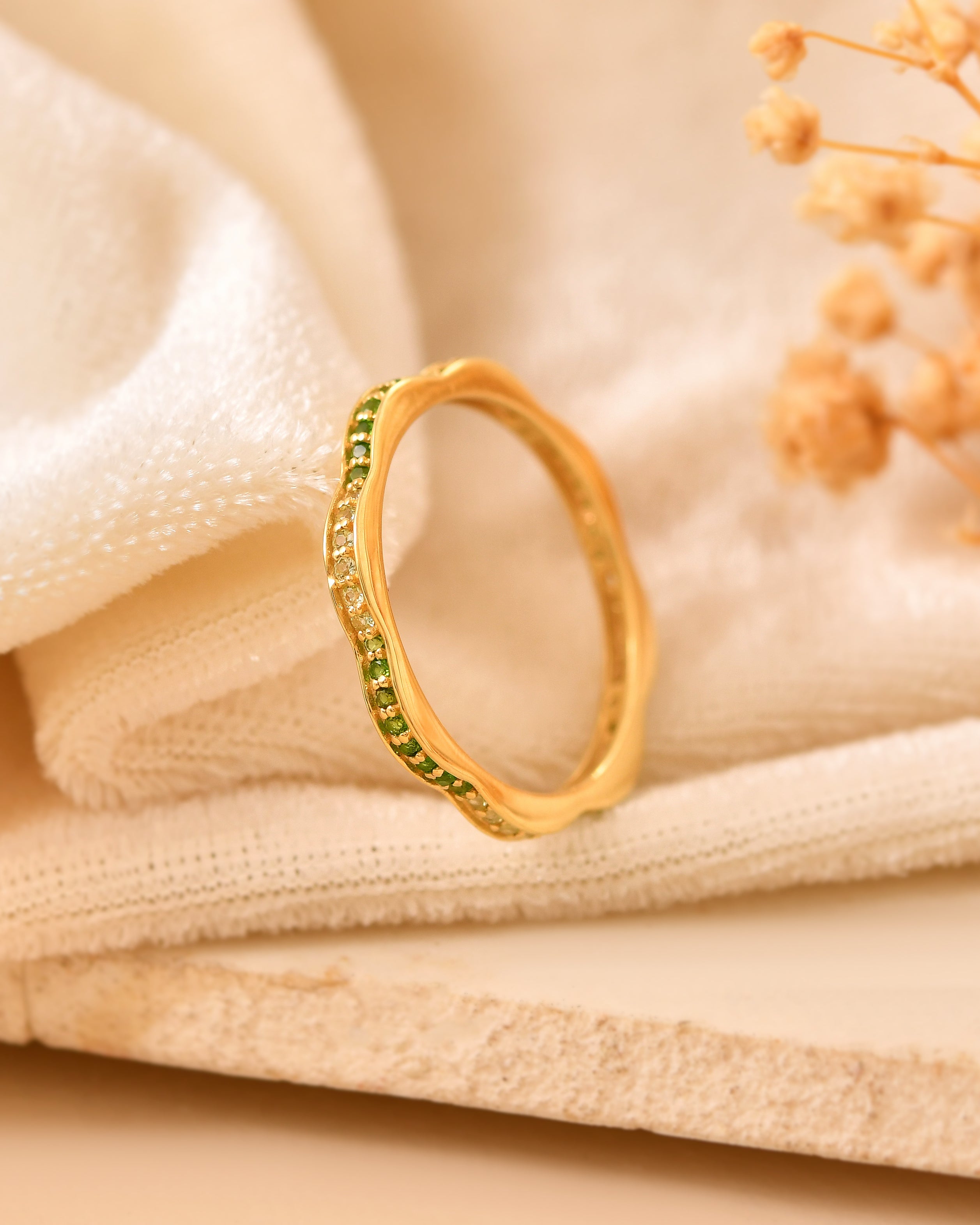 Verdantia Chrome & Peridot Wave Ring